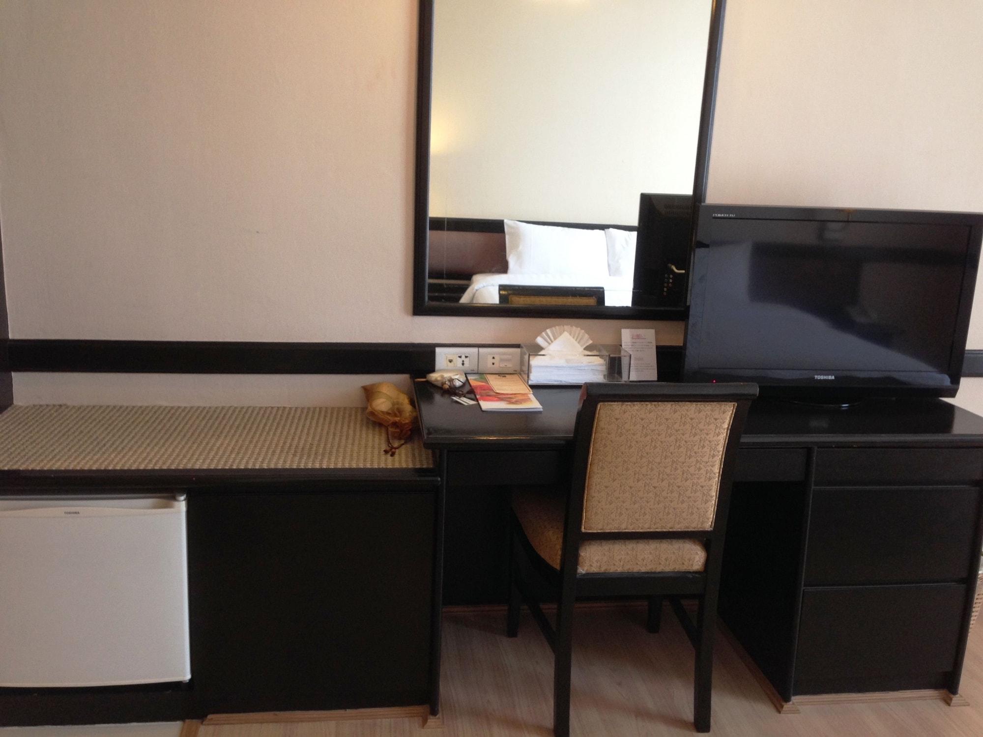 The City Hotel Sriracha By Bbh Japan Si Racha Esterno foto
