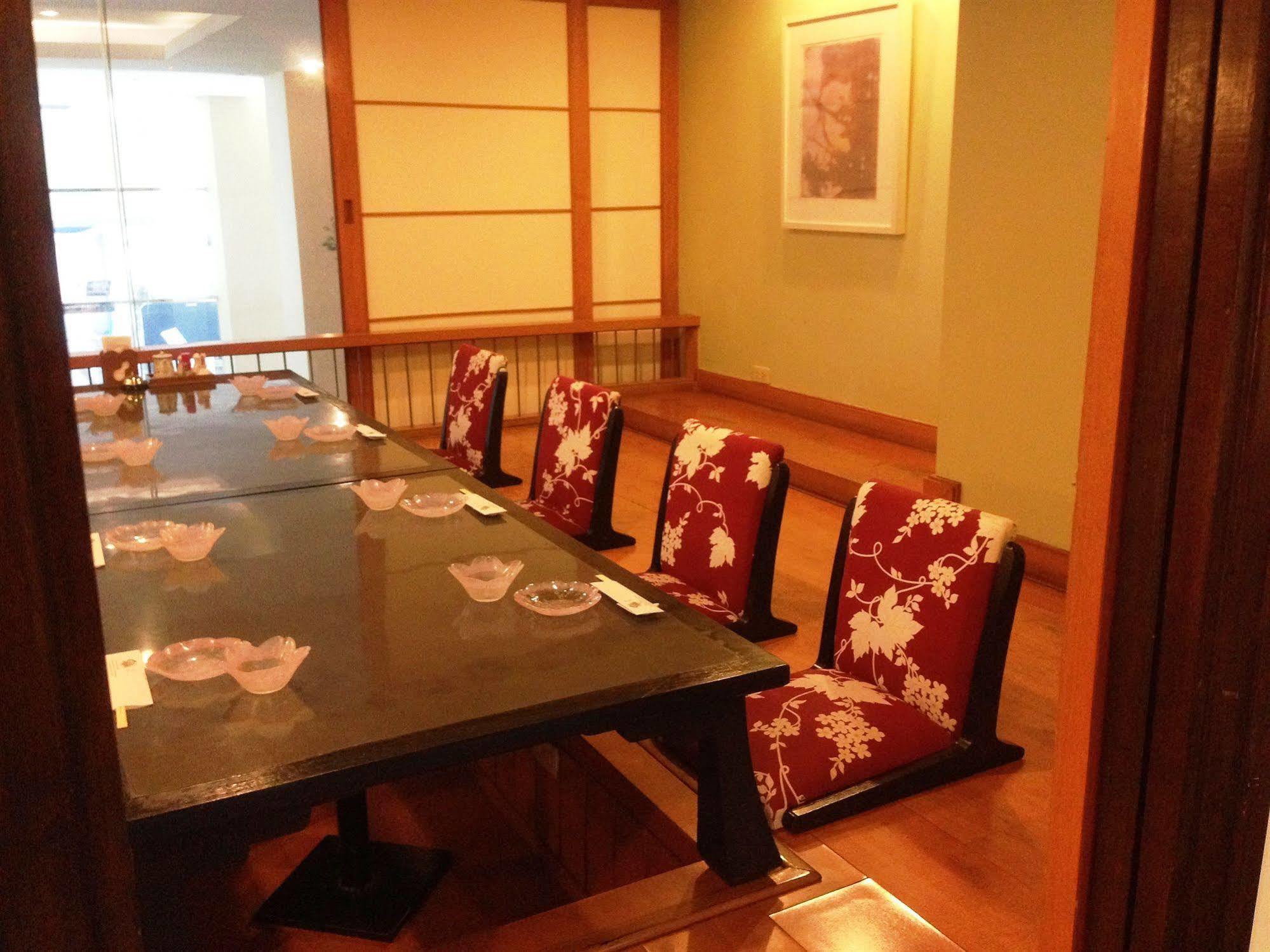 The City Hotel Sriracha By Bbh Japan Si Racha Esterno foto