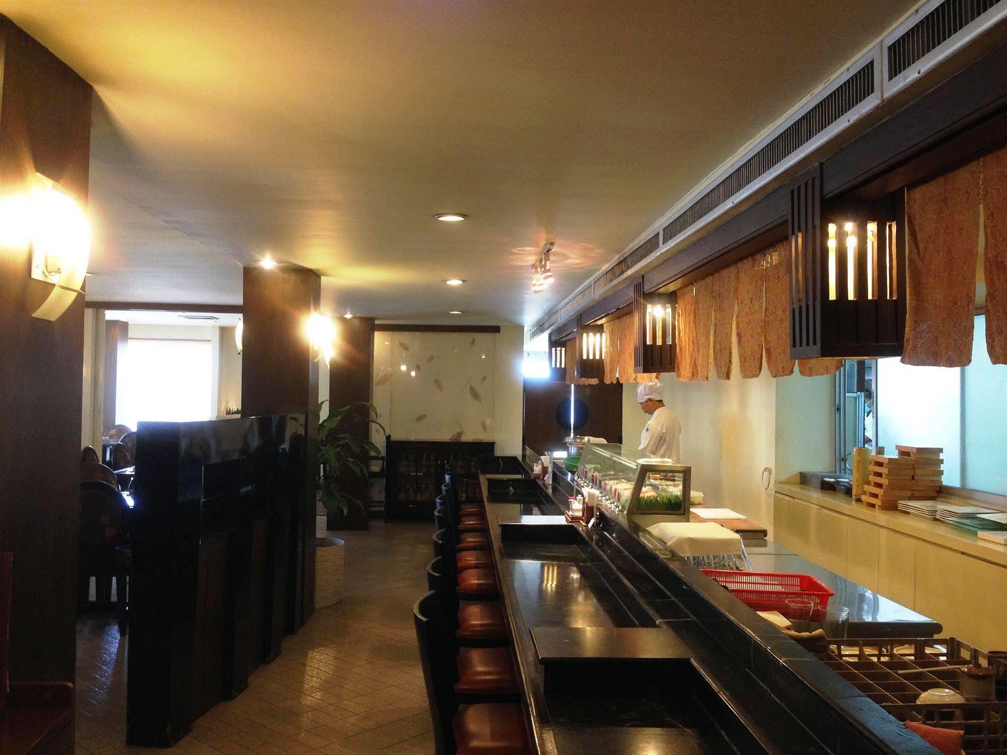 The City Hotel Sriracha By Bbh Japan Si Racha Esterno foto